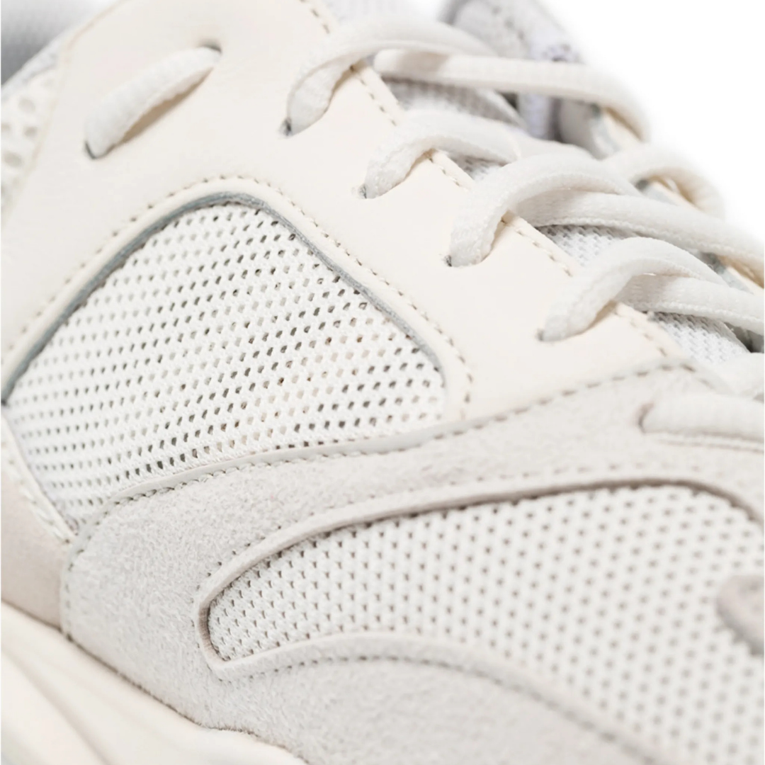 YEEZY - 700 "Analog"