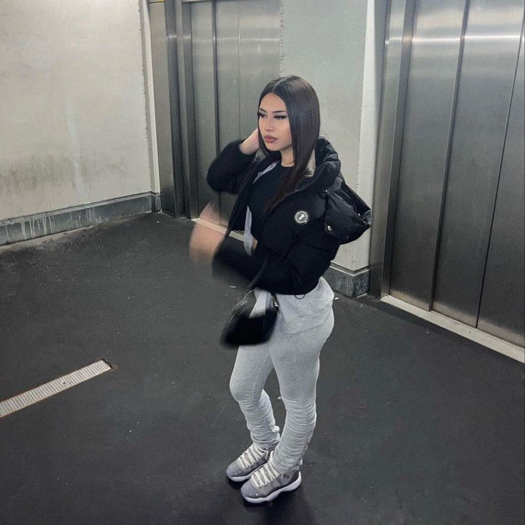 J11 Retro Cool Grey