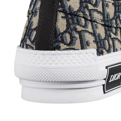 B23 Low Oblique Beige Black