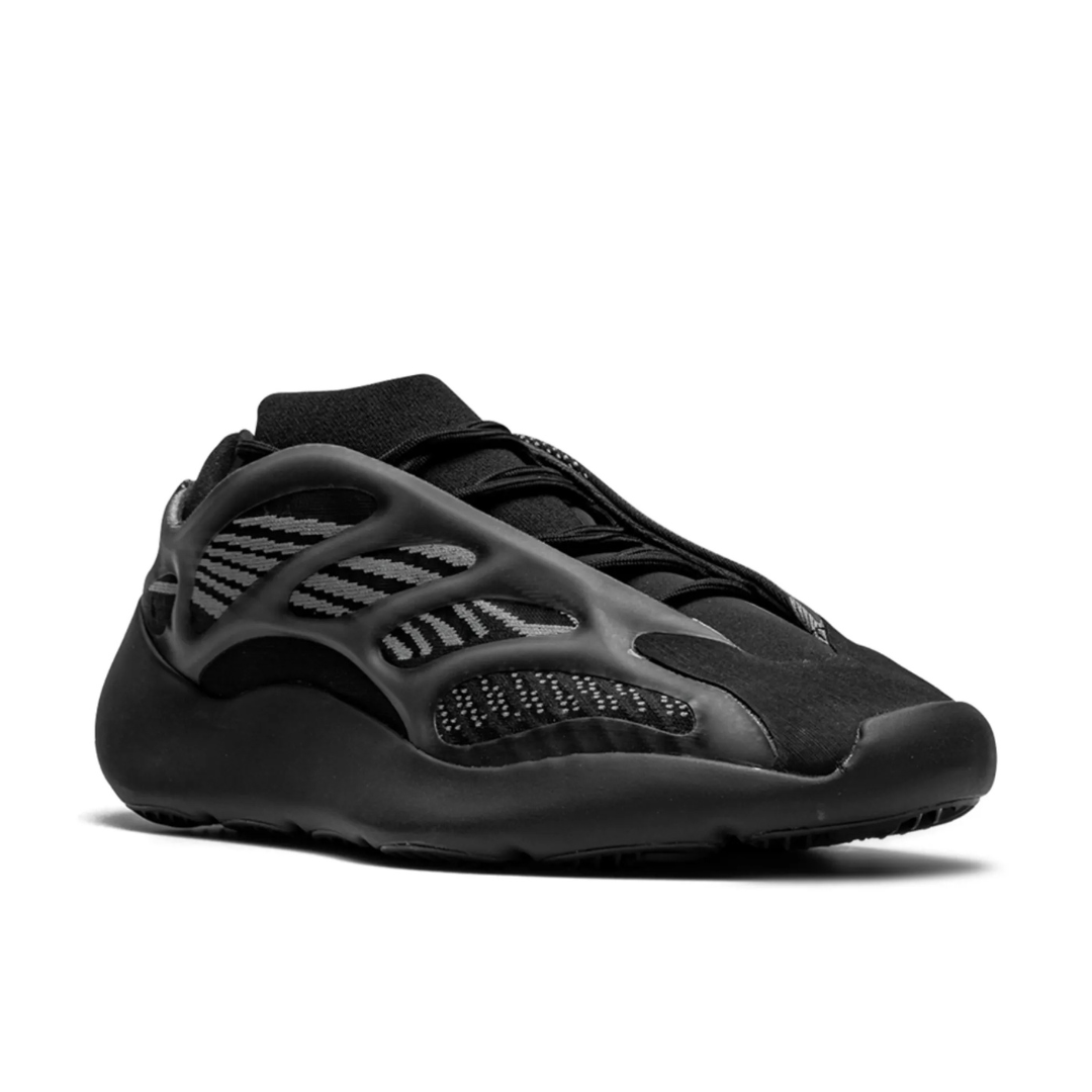 YEEZY - 700 V3 "Alvah"