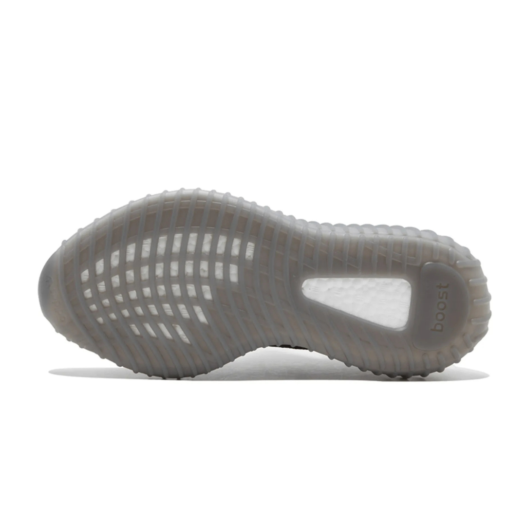 YEEZY - 350 V2 "Beluga 2.0"