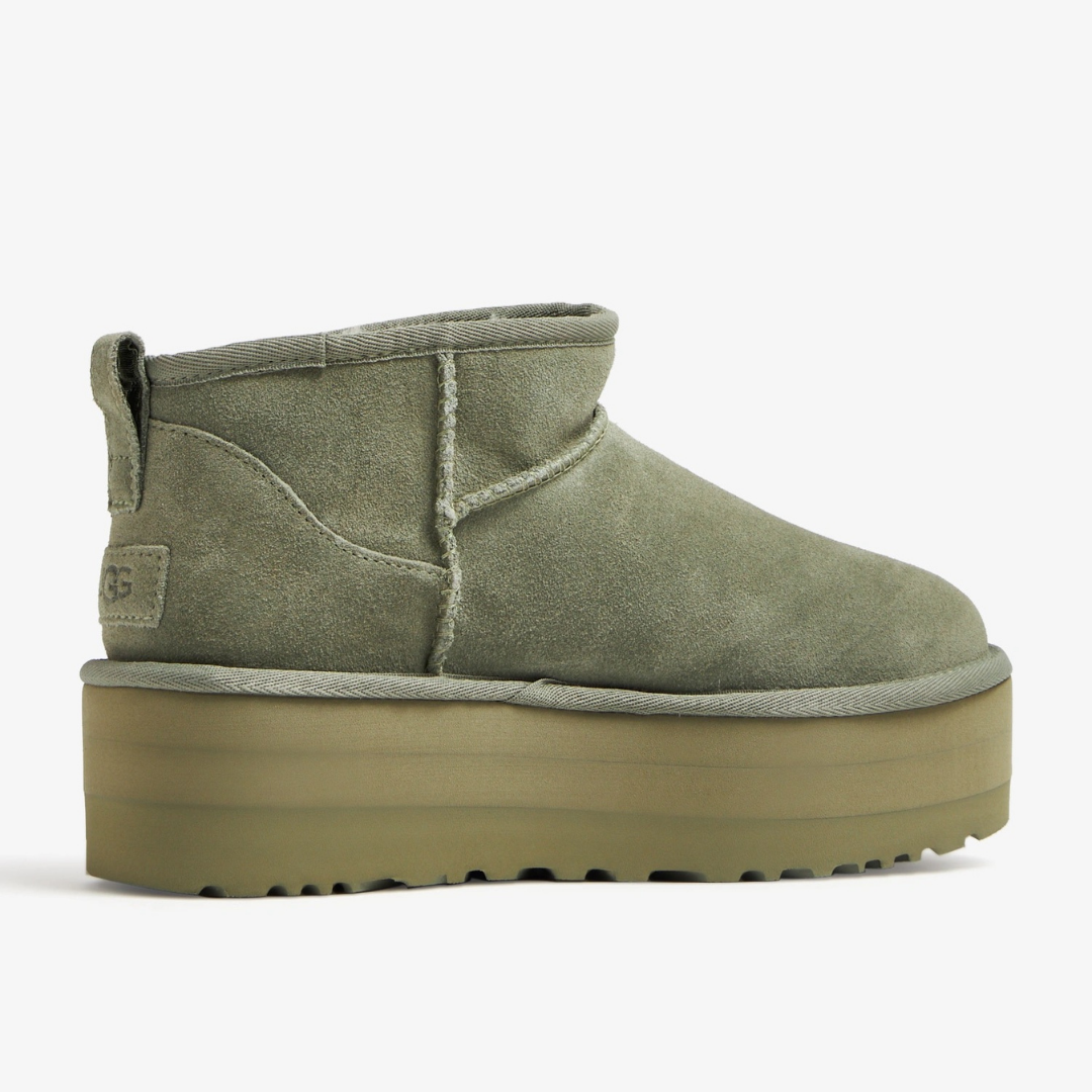 WMNS Classic Ultra Mini Platform boots