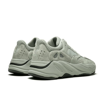 YEEZY - 700 "Salt"
